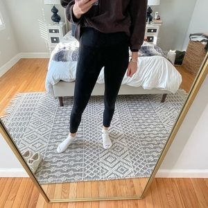 Lululemon legging - inside tag removed - I’m typically a size 2/4 in Lulu